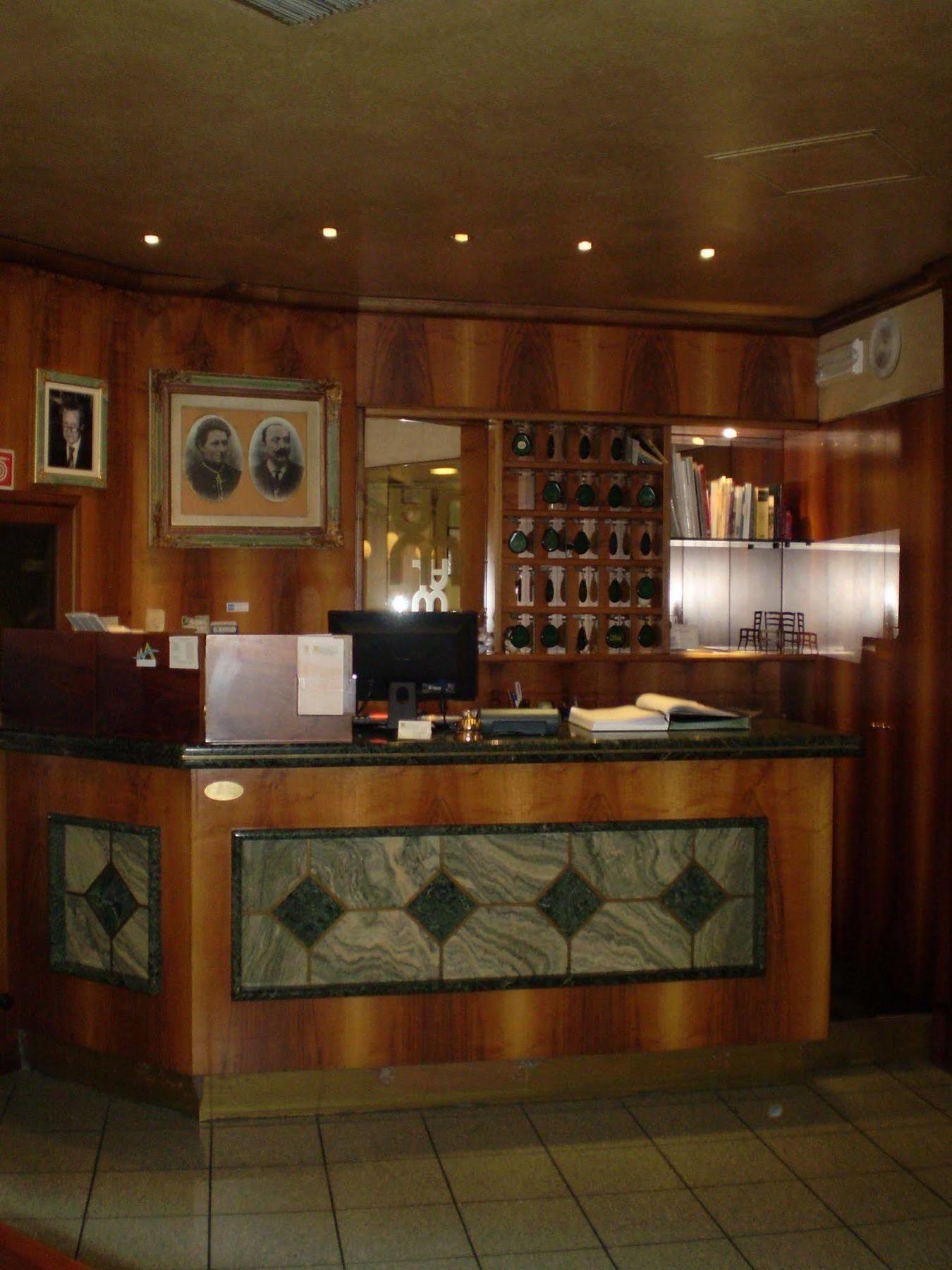 Albergo Moderno Lovere Exterior photo